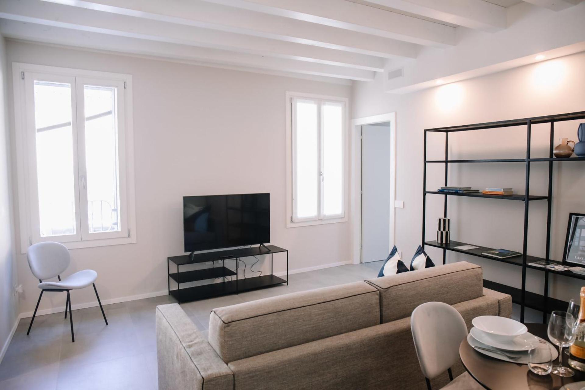 Elegant Beige Apartment - 5 Minutes From The Lake Côme Esterno foto