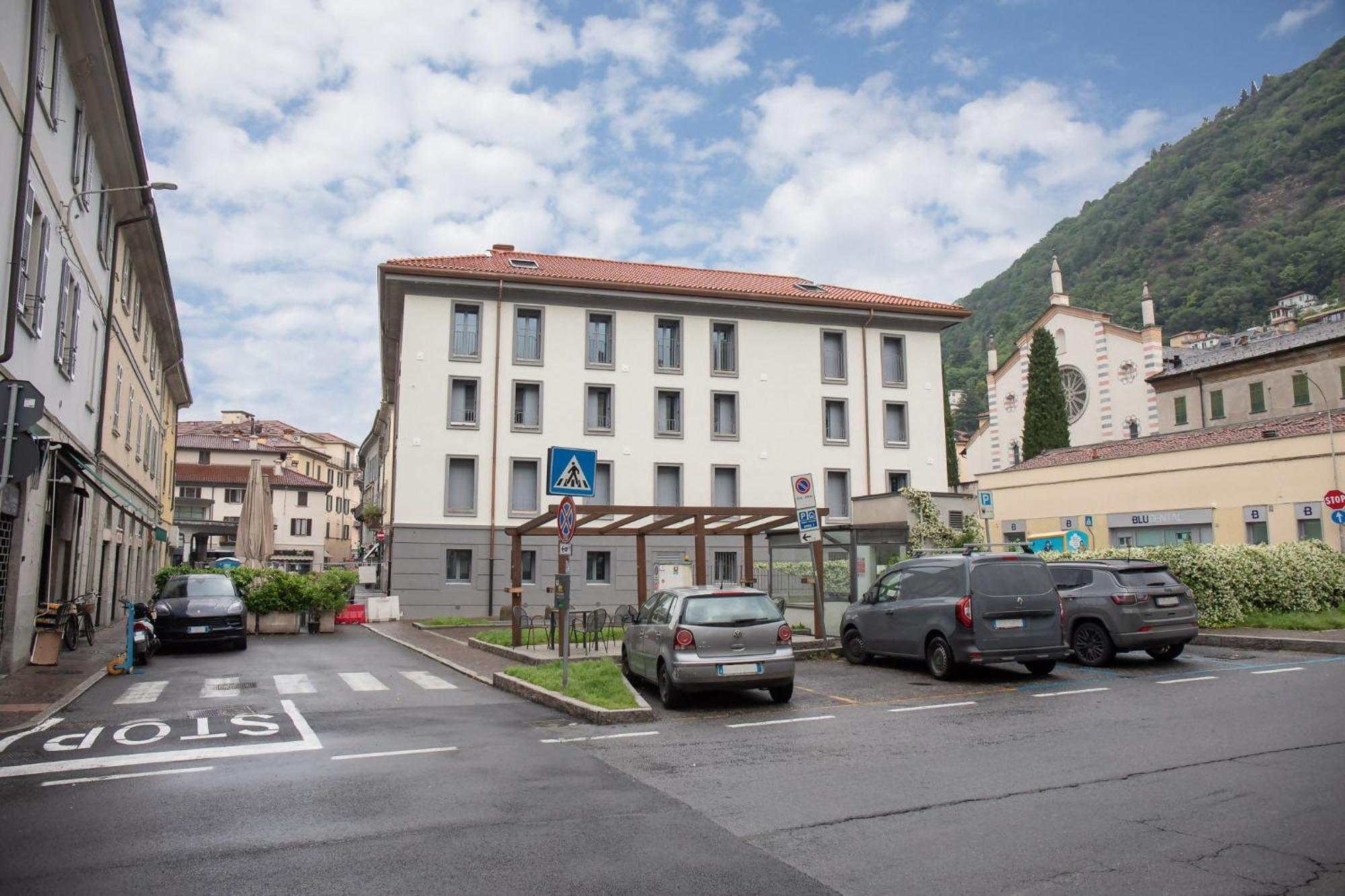 Elegant Beige Apartment - 5 Minutes From The Lake Côme Esterno foto
